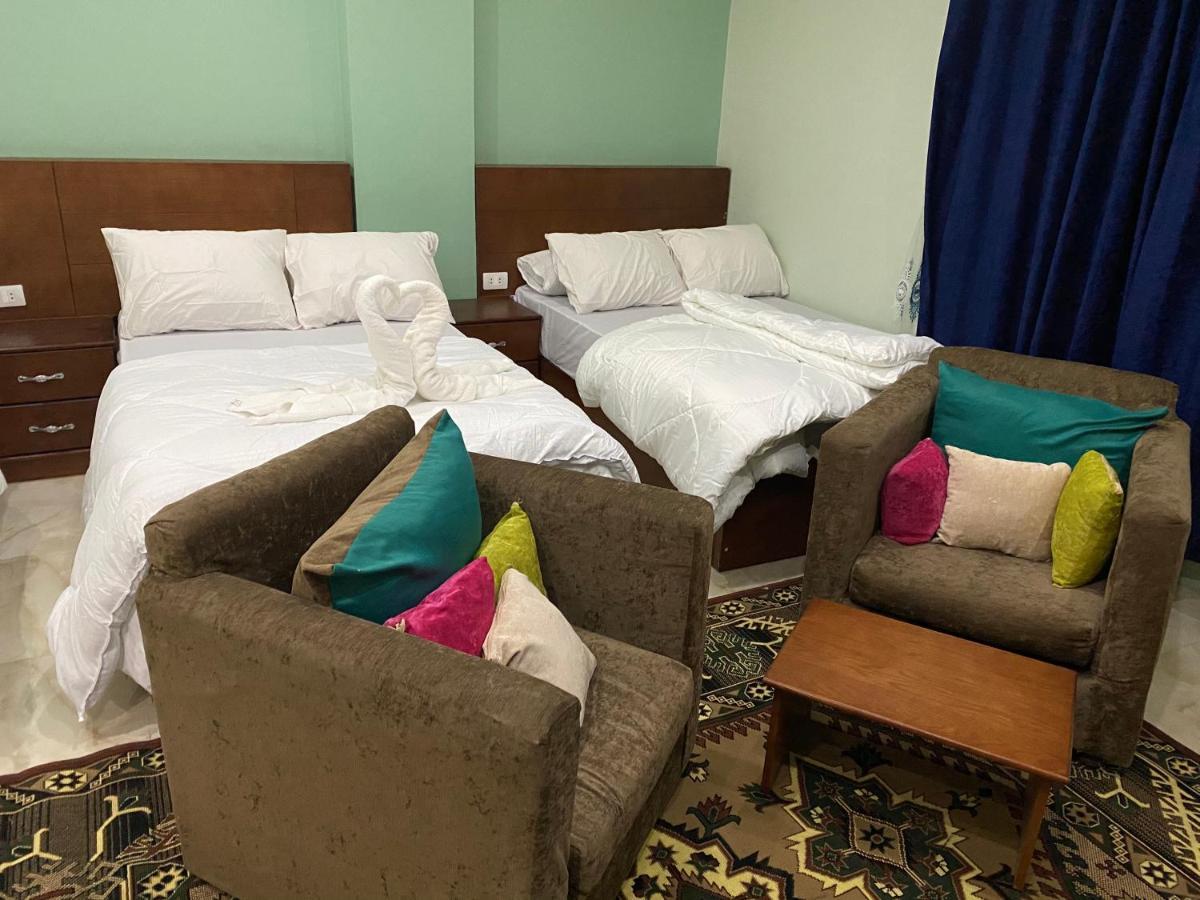 Grand Pyramids View Hotel Kairo Bagian luar foto