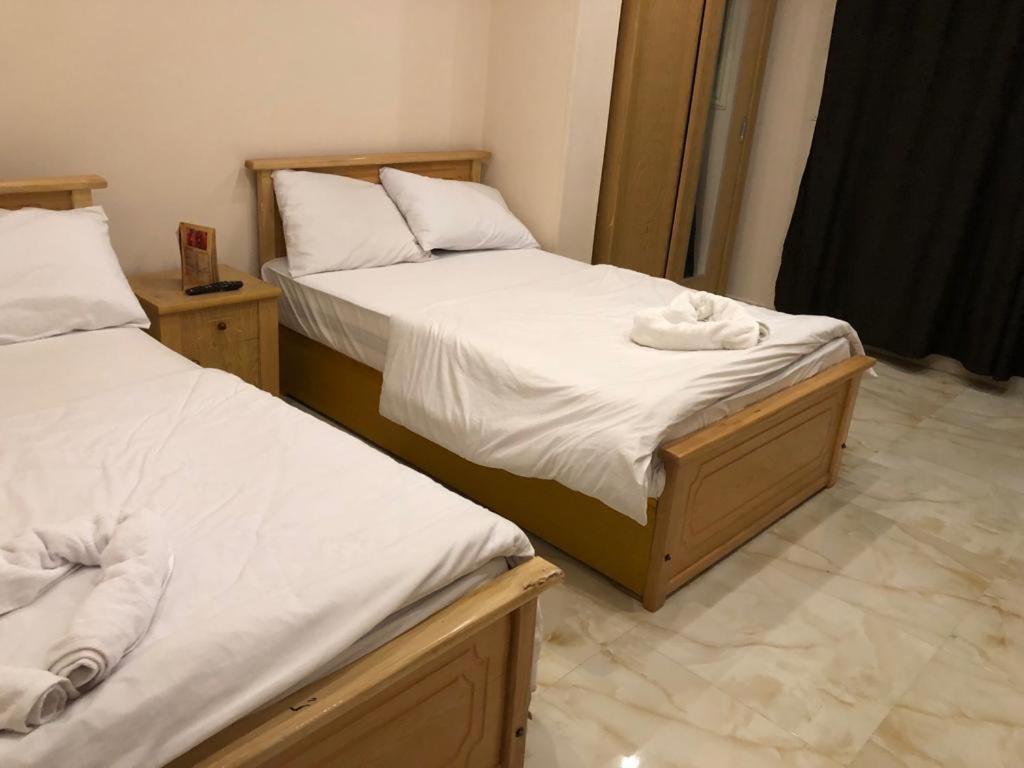 Grand Pyramids View Hotel Kairo Bagian luar foto