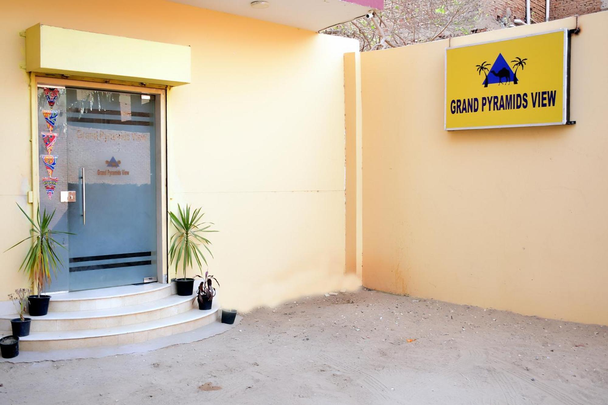Grand Pyramids View Hotel Kairo Bagian luar foto